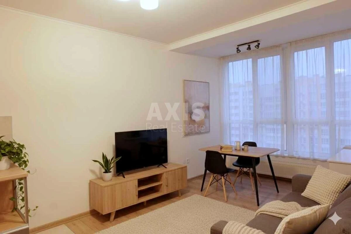 1k apartment pr-t Berestejskij 67655106