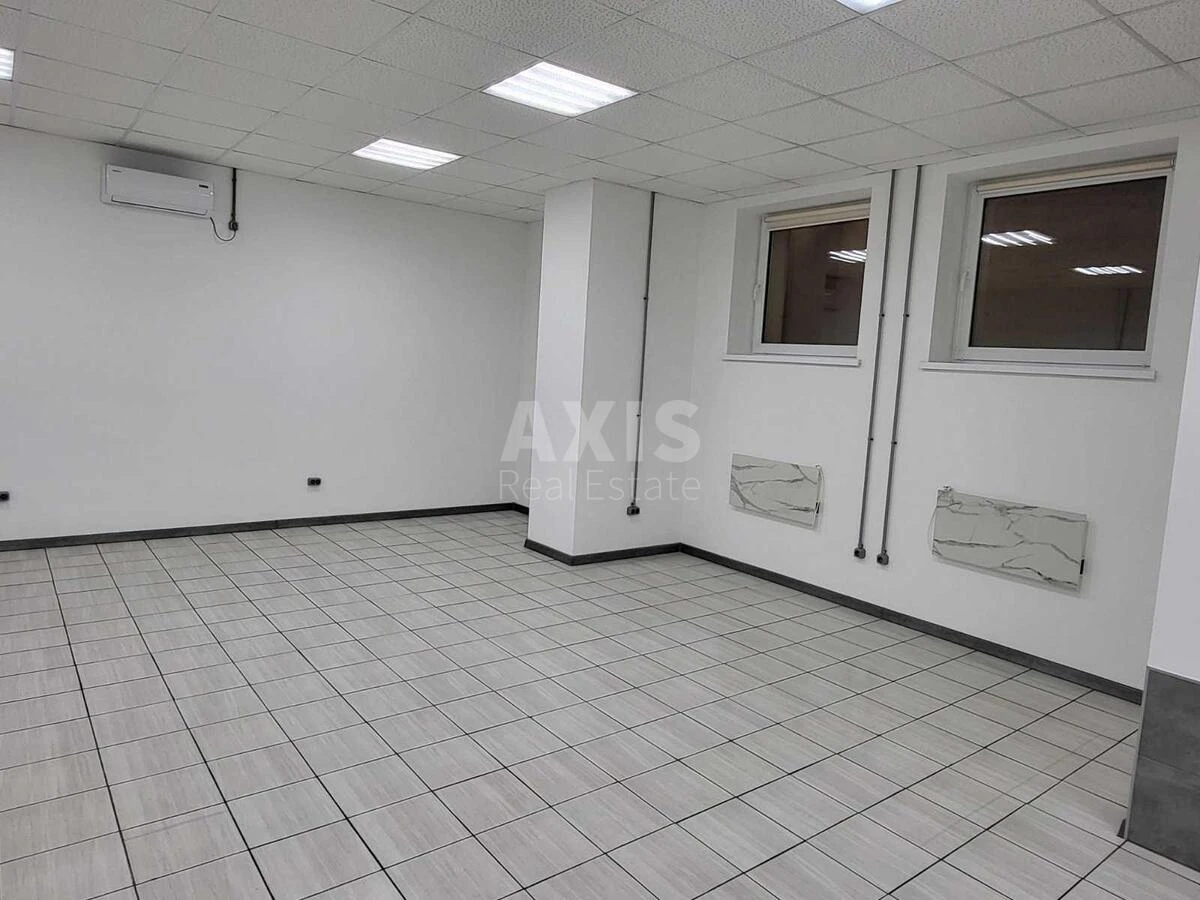 Trade object vul. Ahmatovoi' Anny 35, 58m2685357
