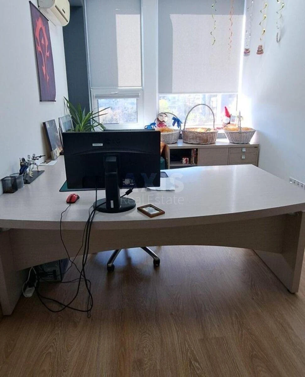 Офис ул. Сверстюка Евгения 11, 350м2675413