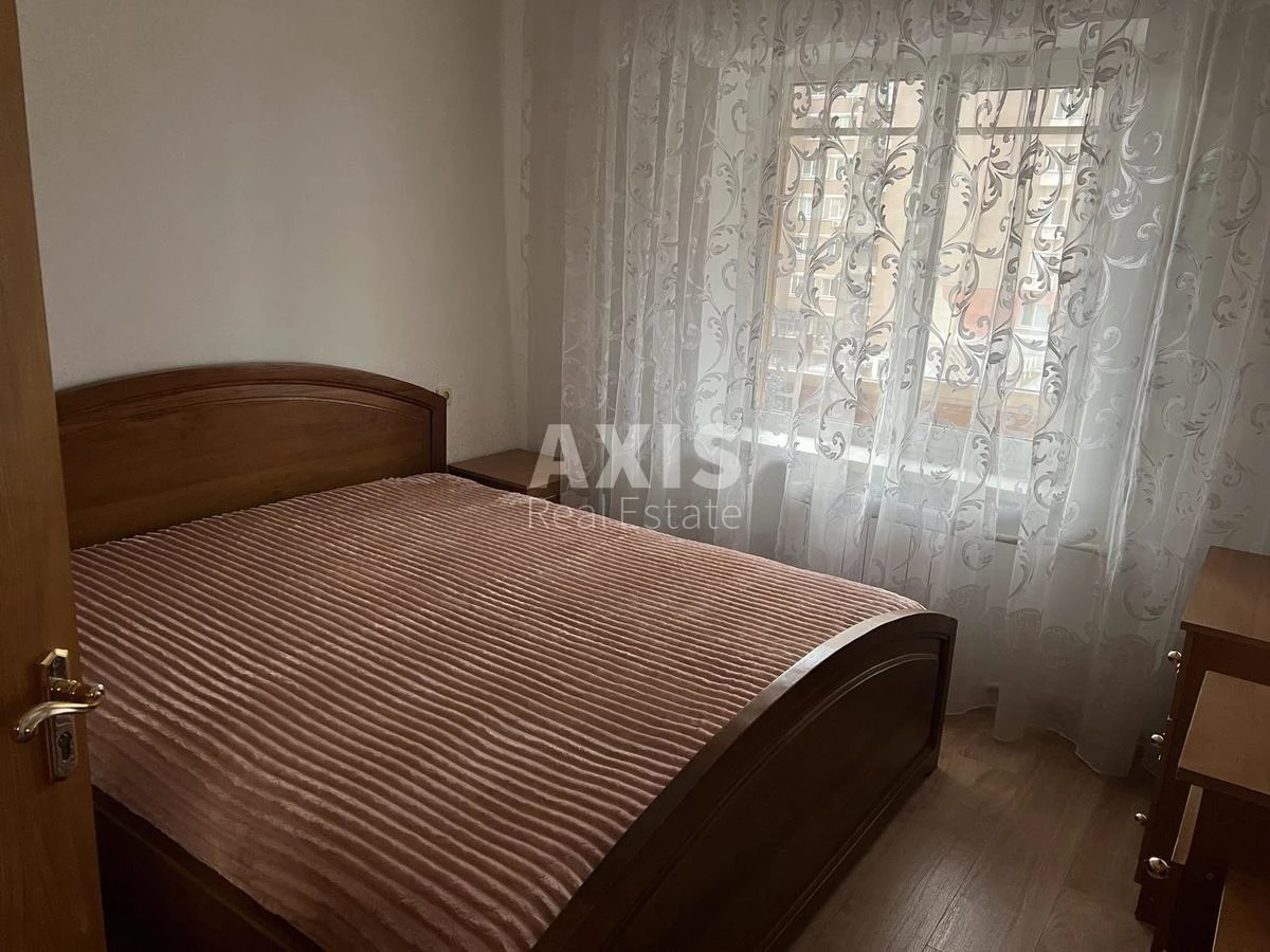 2k apartment vul. Antonovycha 97465650