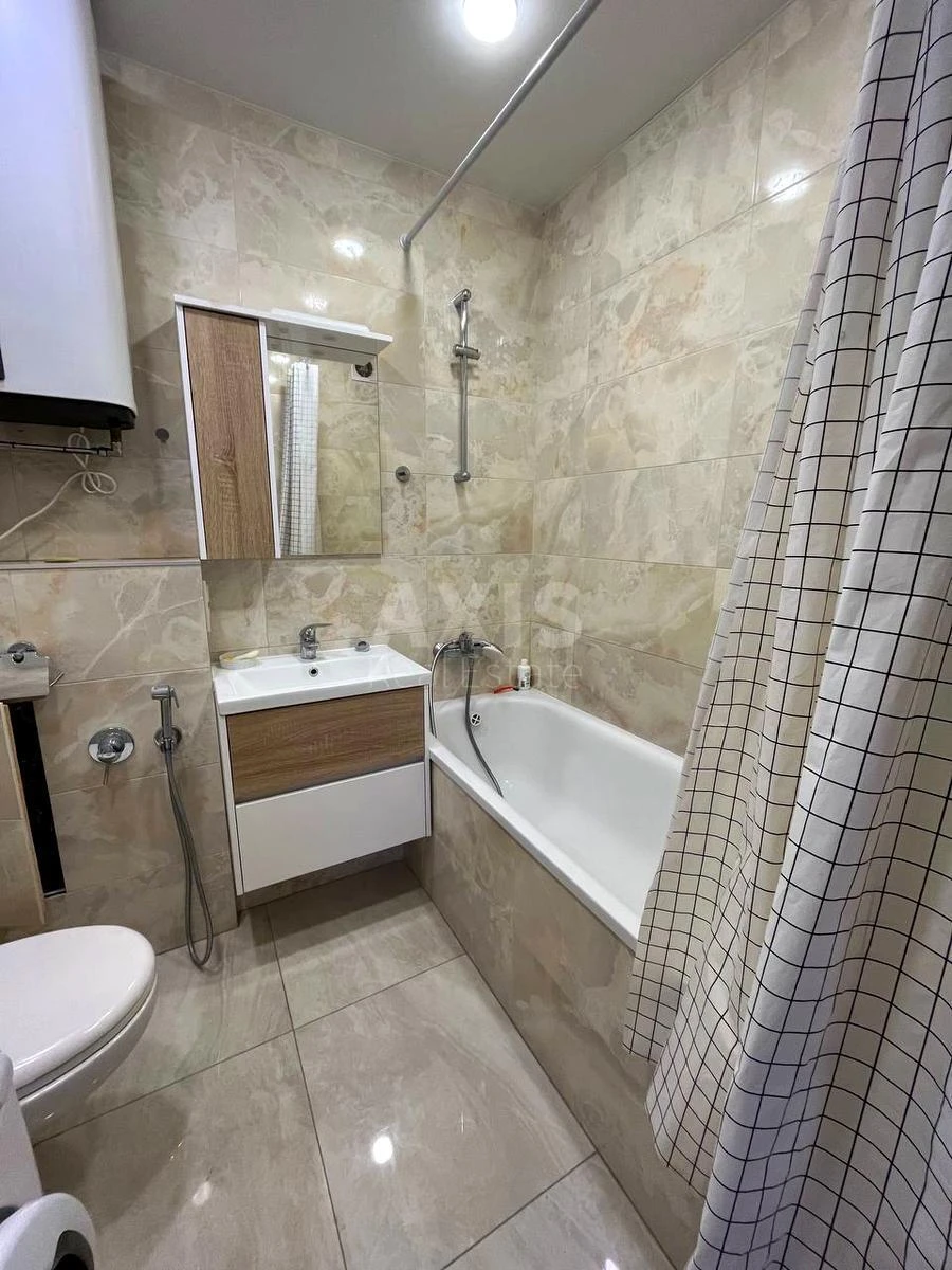 1k apartment vul. Revuc'kogo 54704027