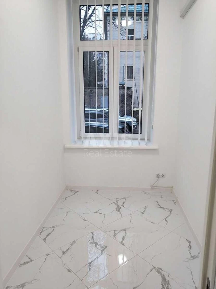 3k apartment vul. Shovkovychna 10640374