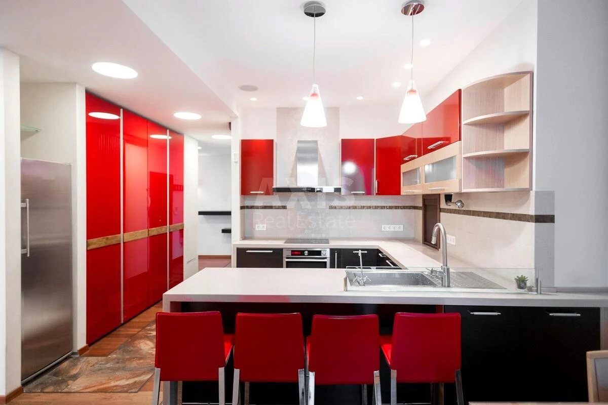 4k apartment vul. Panasa Myrnogo 17658050