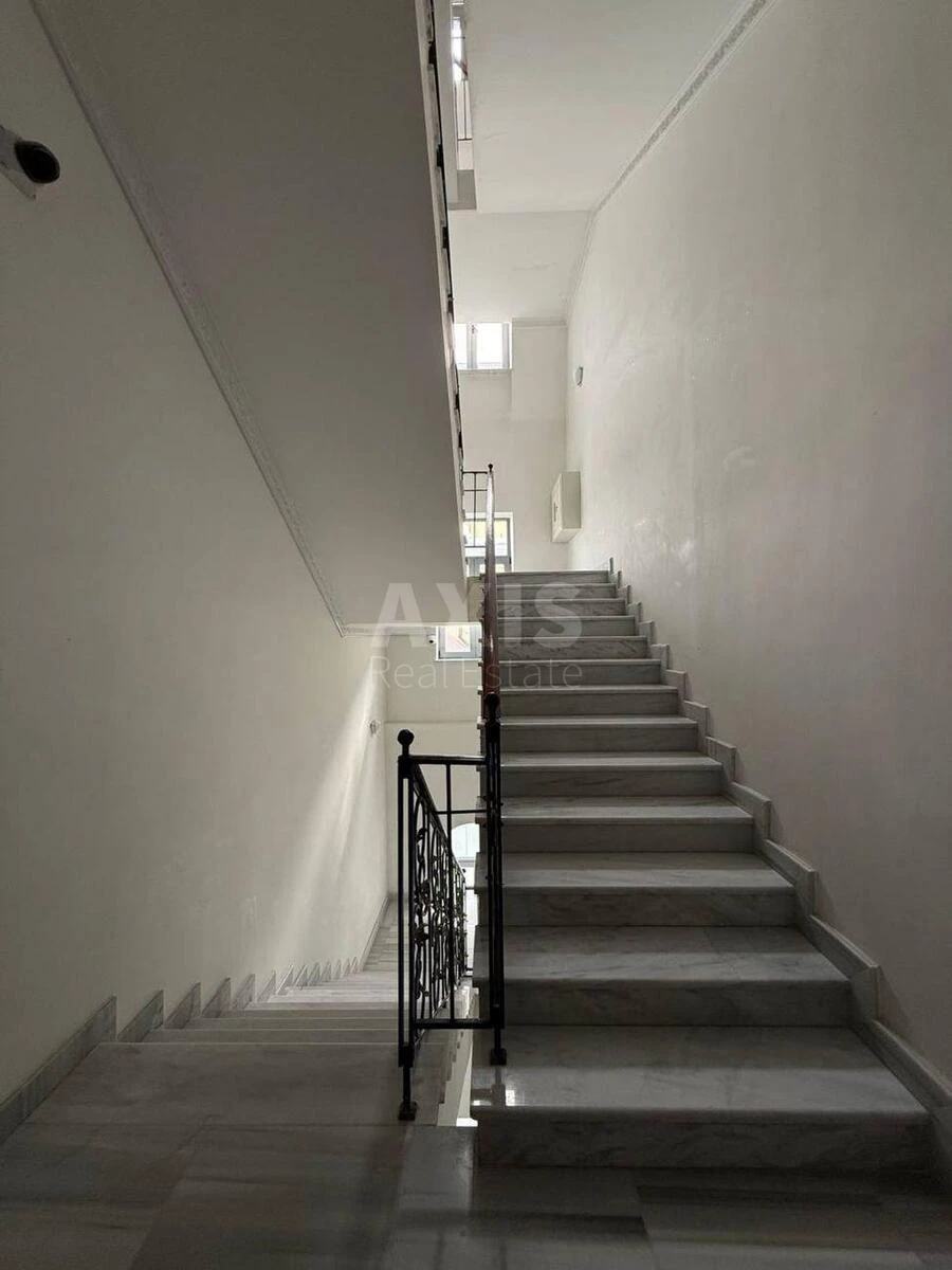 Office vul. Volodymyrs'ka 4, 400m26748412