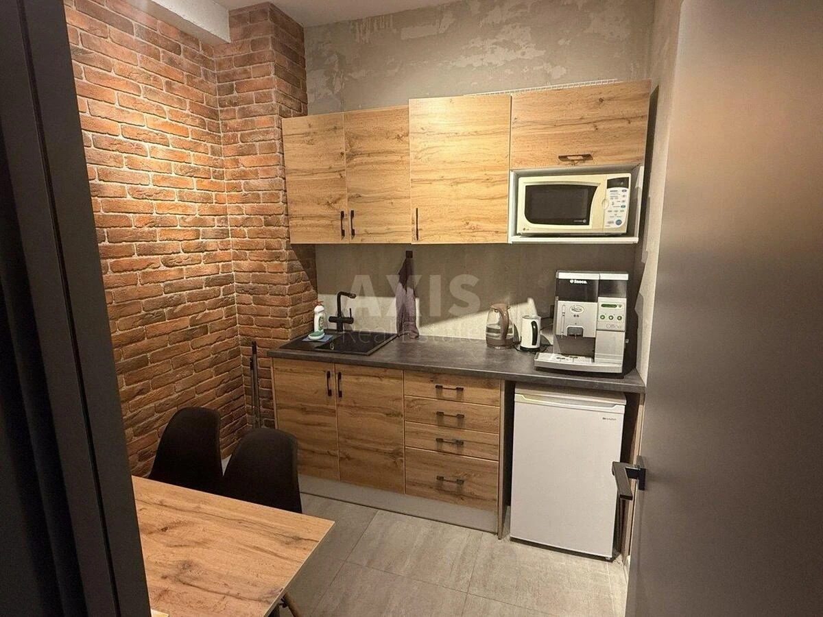 Офис ул. Михаила Максимовича 26, 43м27103112