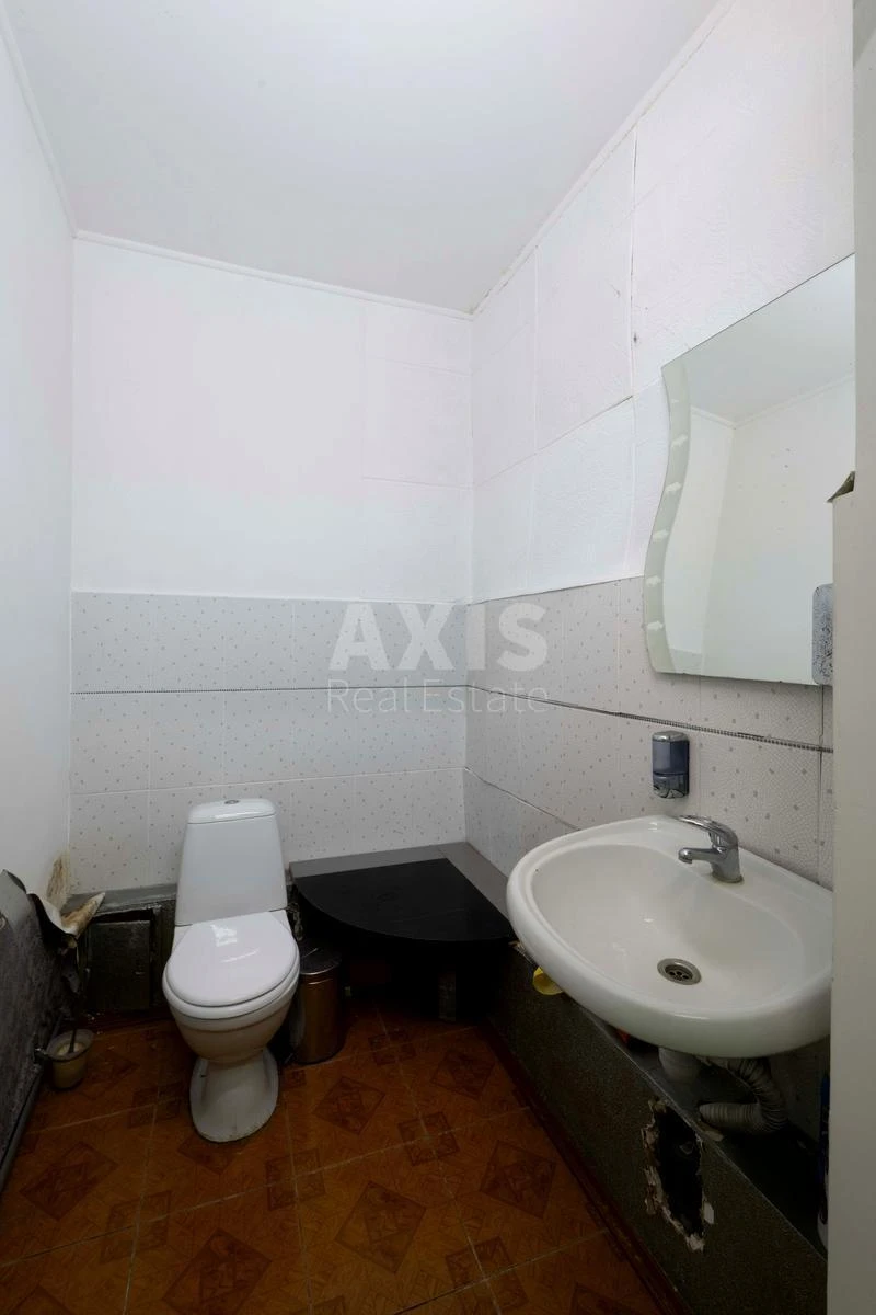 Office vul. Antonovycha 95, 49m26452611