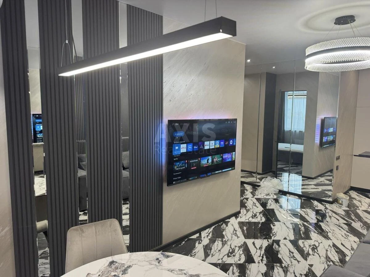 2k apartment pr-t Berestejskij 11Б683771