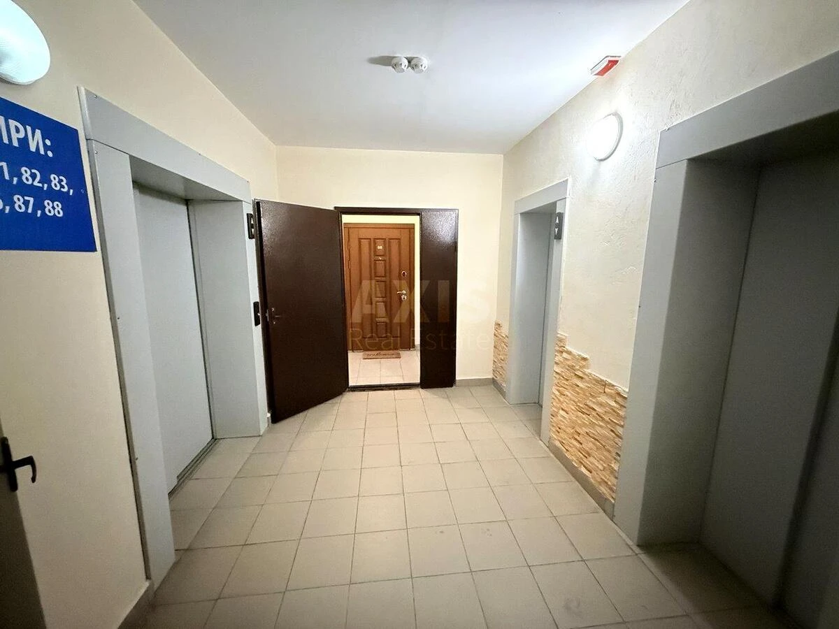 3к квартира пр-т Бажана Николая 8Б6817316