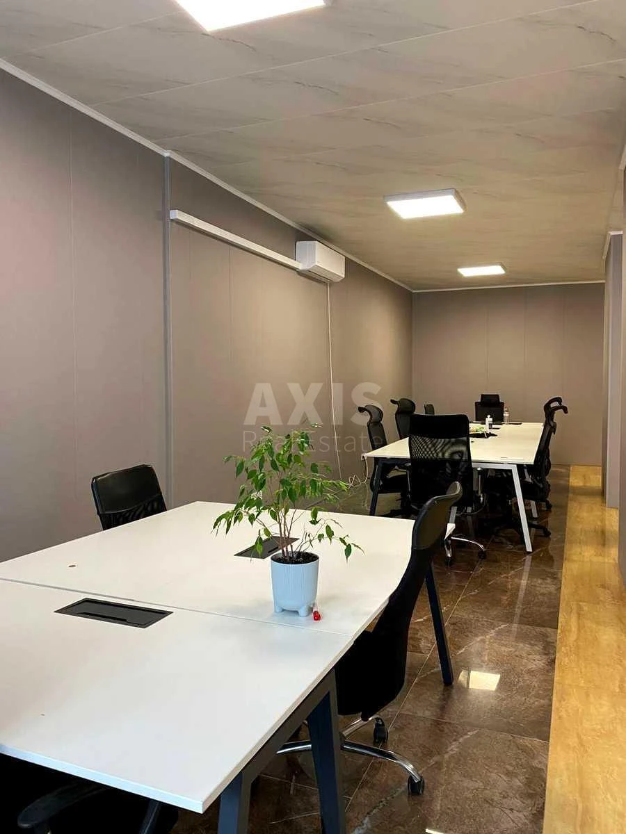 Office vul. Central'na 19, 130m2712822