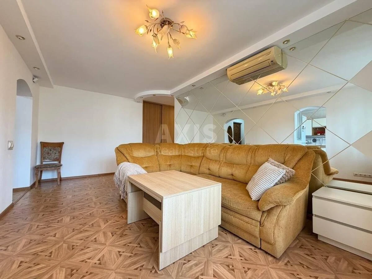 4k apartment vul. Levka Lukyanenka 13А717643