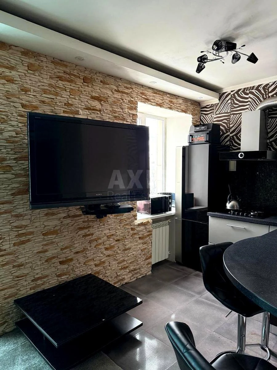 2k apartment pr-t Berestejskij 1668470