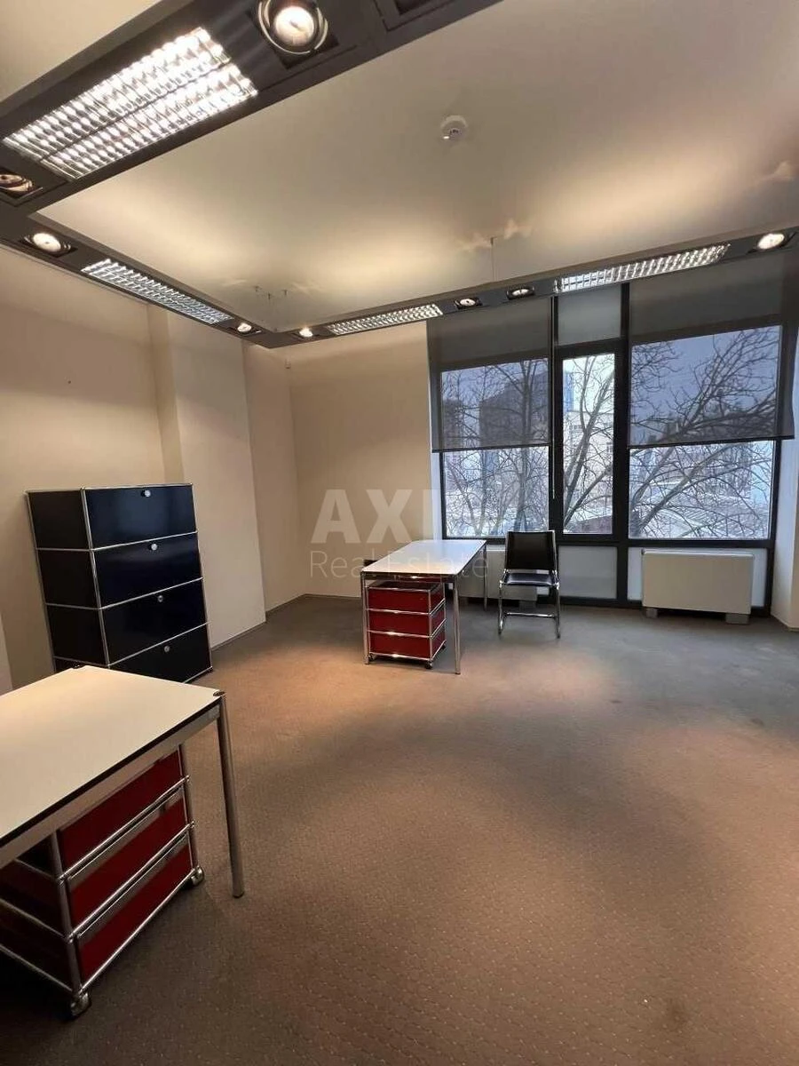 Office vul. Students'ka 5, 617m26698412