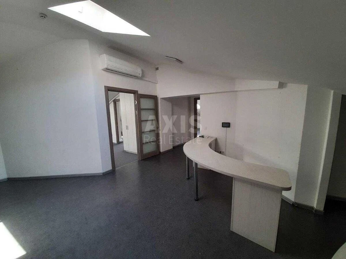 Office prov. Jaroslavs'kyj 7, 118m27159013