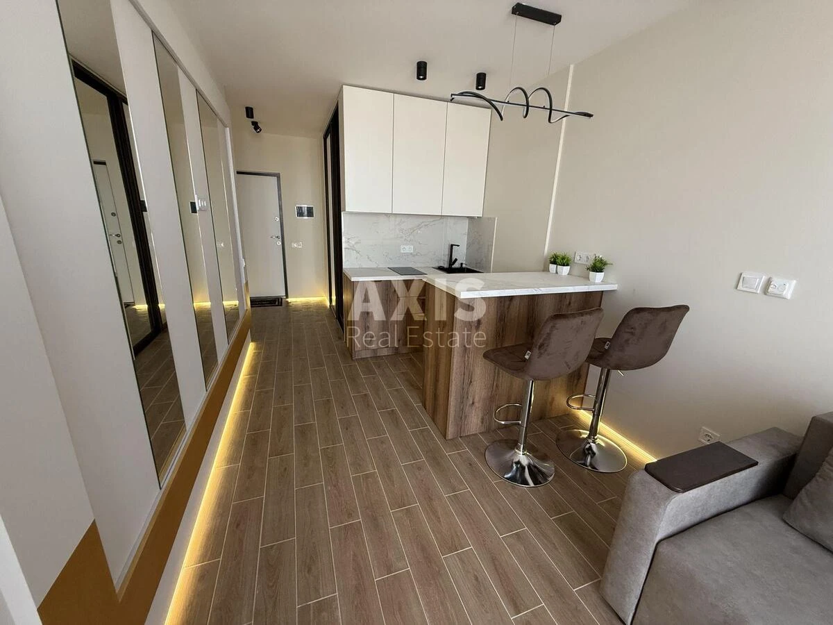 1k apartment vul. Oleha Mudraka 1642530