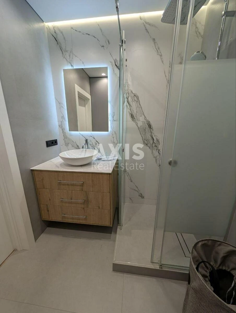 1k apartment vul. Oleksandra Olesja 8/17665602