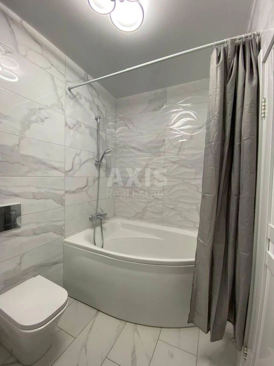 1k apartment pr-t Sobornosti 176372414