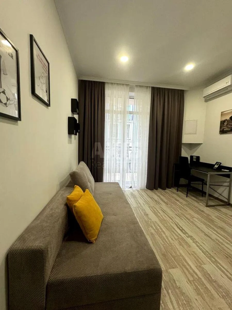 Office vul. Degtjarna 9, 56m2656680