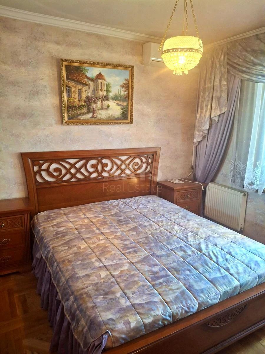 4k apartment vul. Jordans'ka 11В639480
