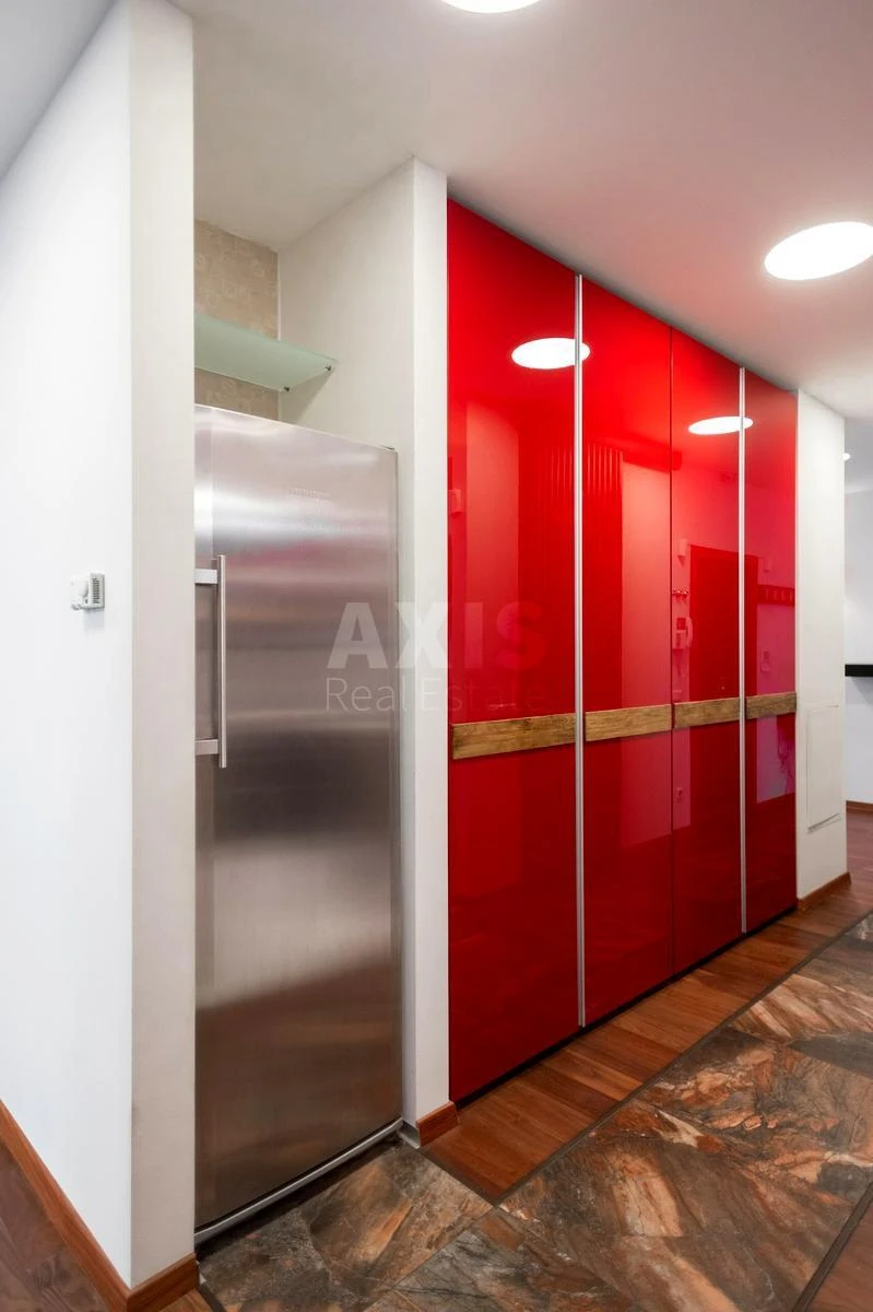 4k apartment vul. Panasa Myrnogo 17658051