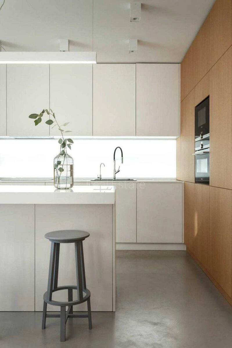 4k apartment vul. Lypkivs'kogo Vasylja Mytropolyta 16Г6745211