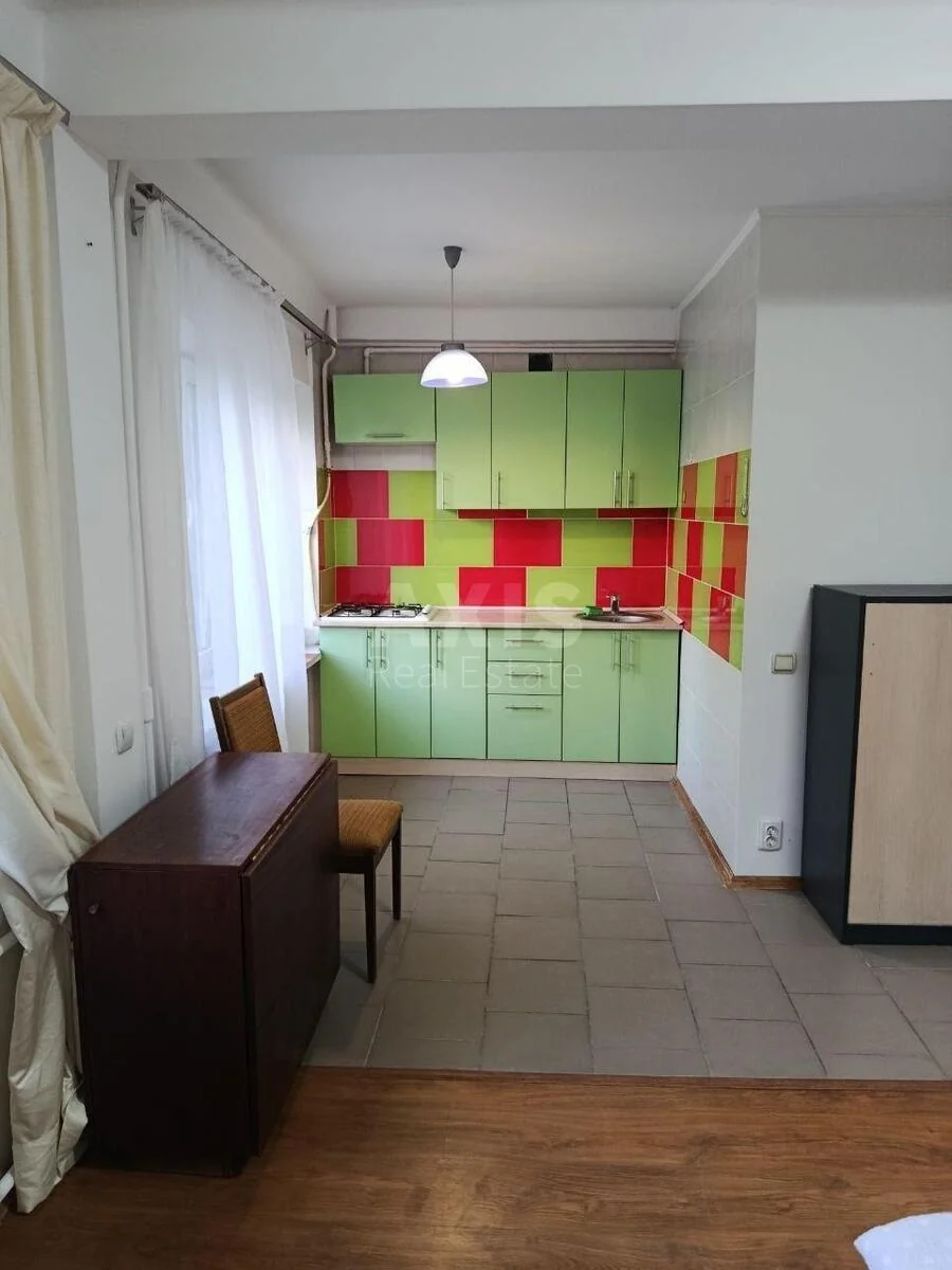 1k apartment bul. Verhovnoi' Rady 1А