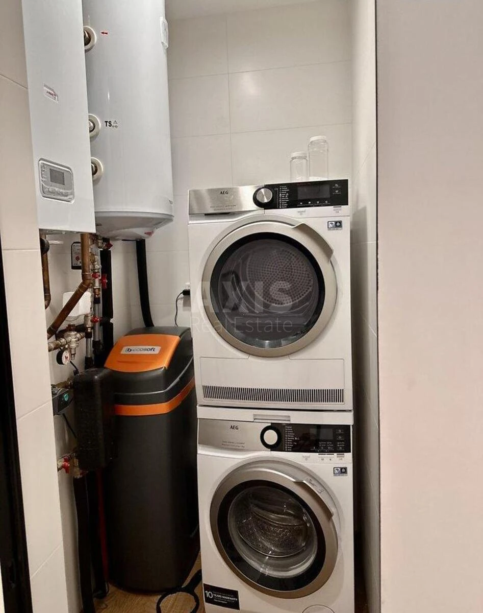 2k apartment pr-t Berestejskij 5В679577