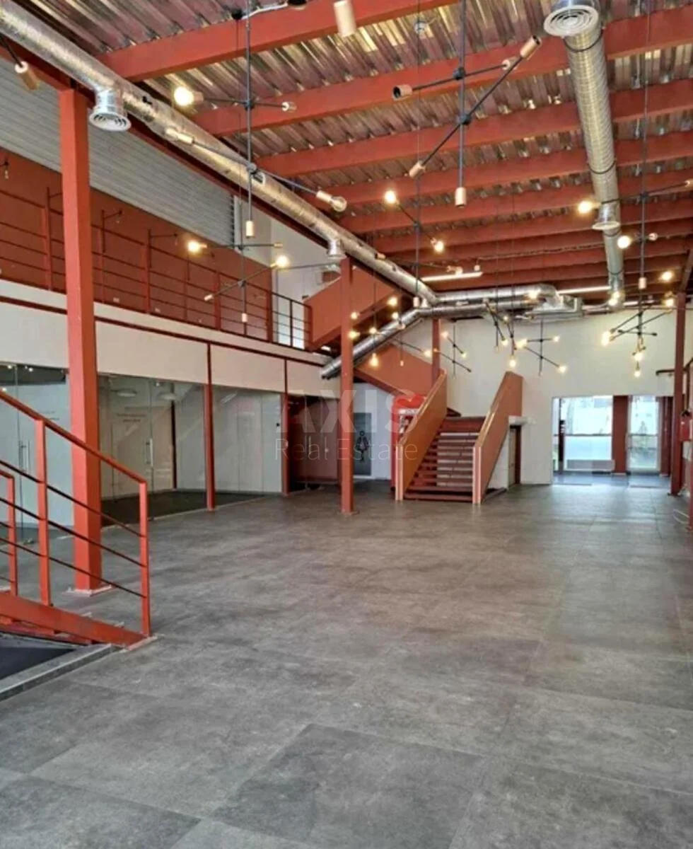 Office vul. Sverstjuka Jevgena 11Б, 485m2