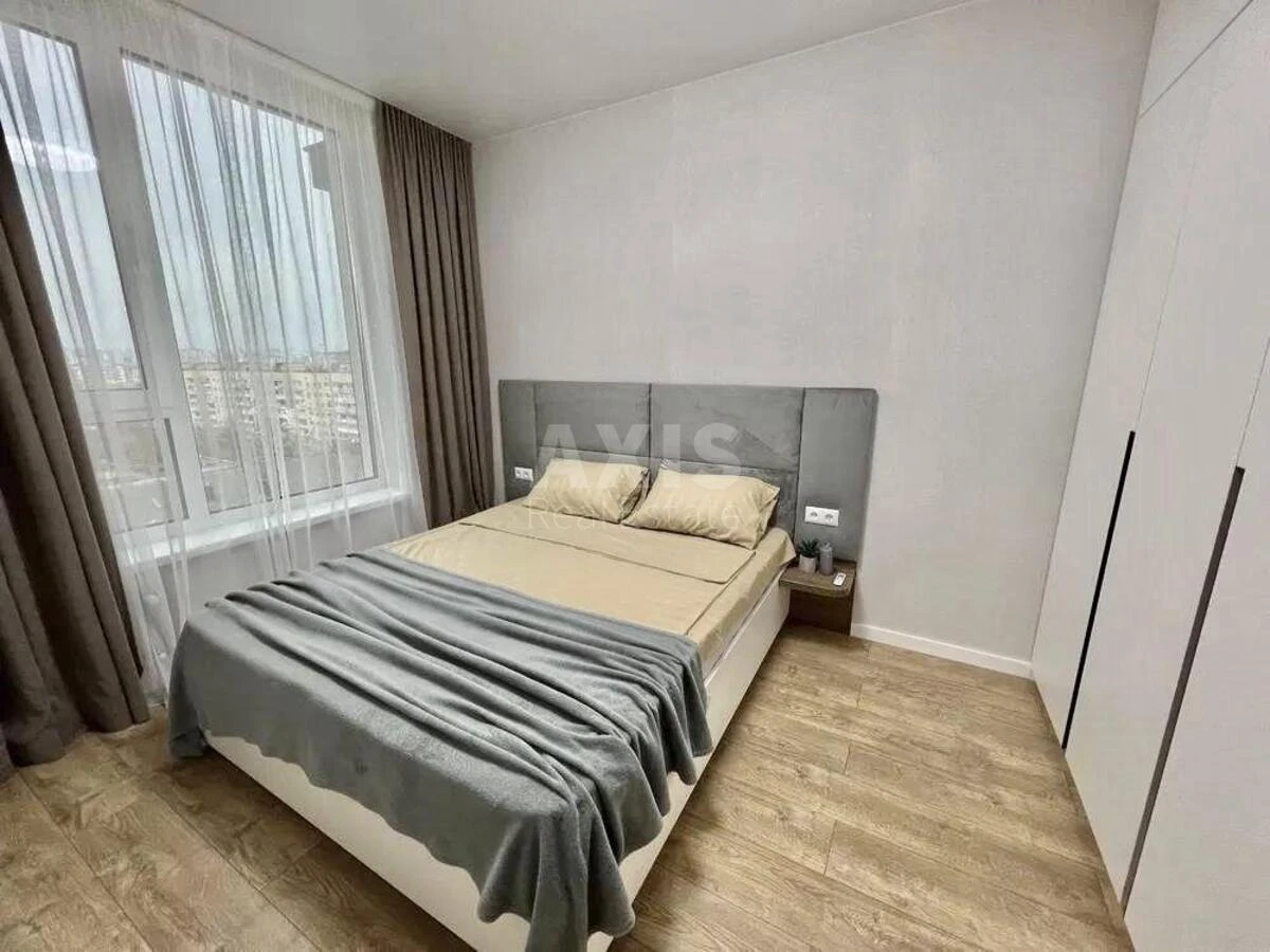 1k apartment vul. Ismayila Hasprynskoho 3645623