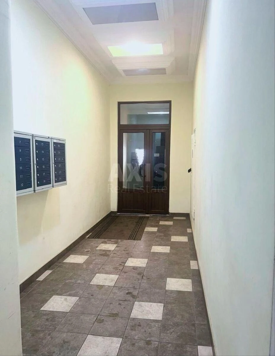 Office vul. Gonchara Olesja 37А, 87m26517312