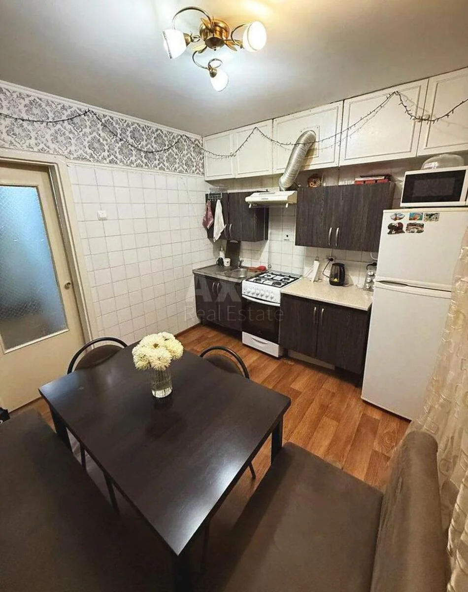 1к квартира ул. Королева Академика 10А