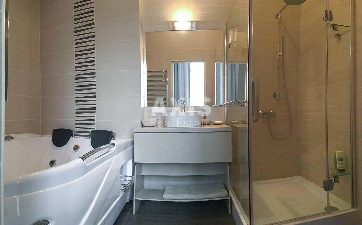 5k apartment vul. Ljuterans'ka 165300316