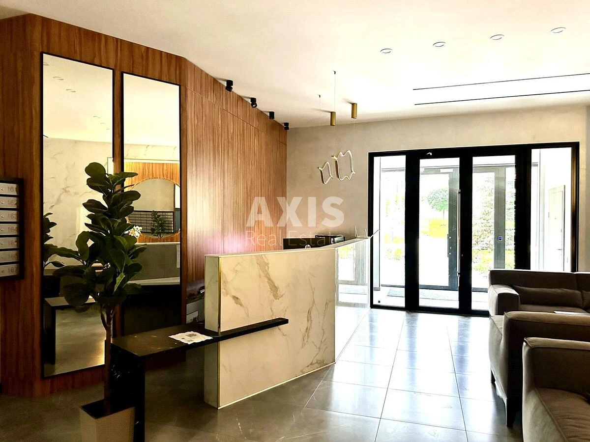 1k apartment Fortechnyy tupyk Seven volts668576