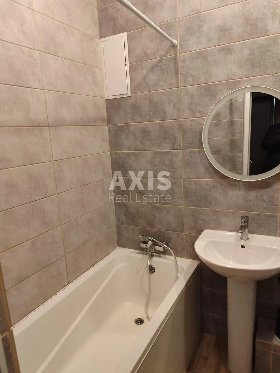 1k apartment vul. Jevgena Konoval'cja 36Е633733