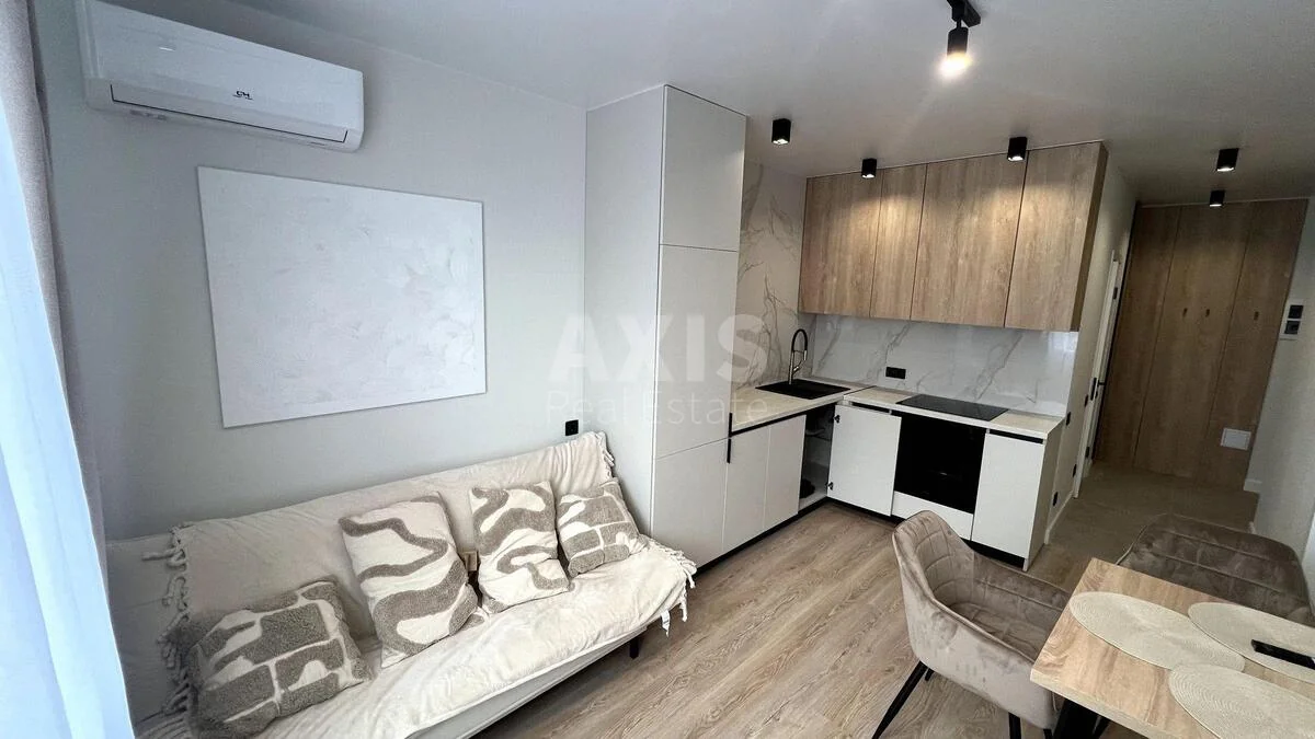 2k apartment vul. Vsevoloda Zmijenka 134/21