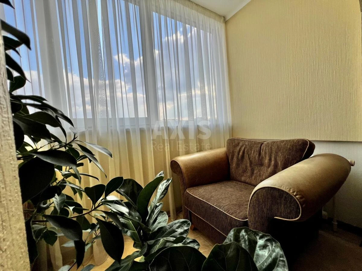 2k apartment pr-t Grygorenka Petra 1Б7011120