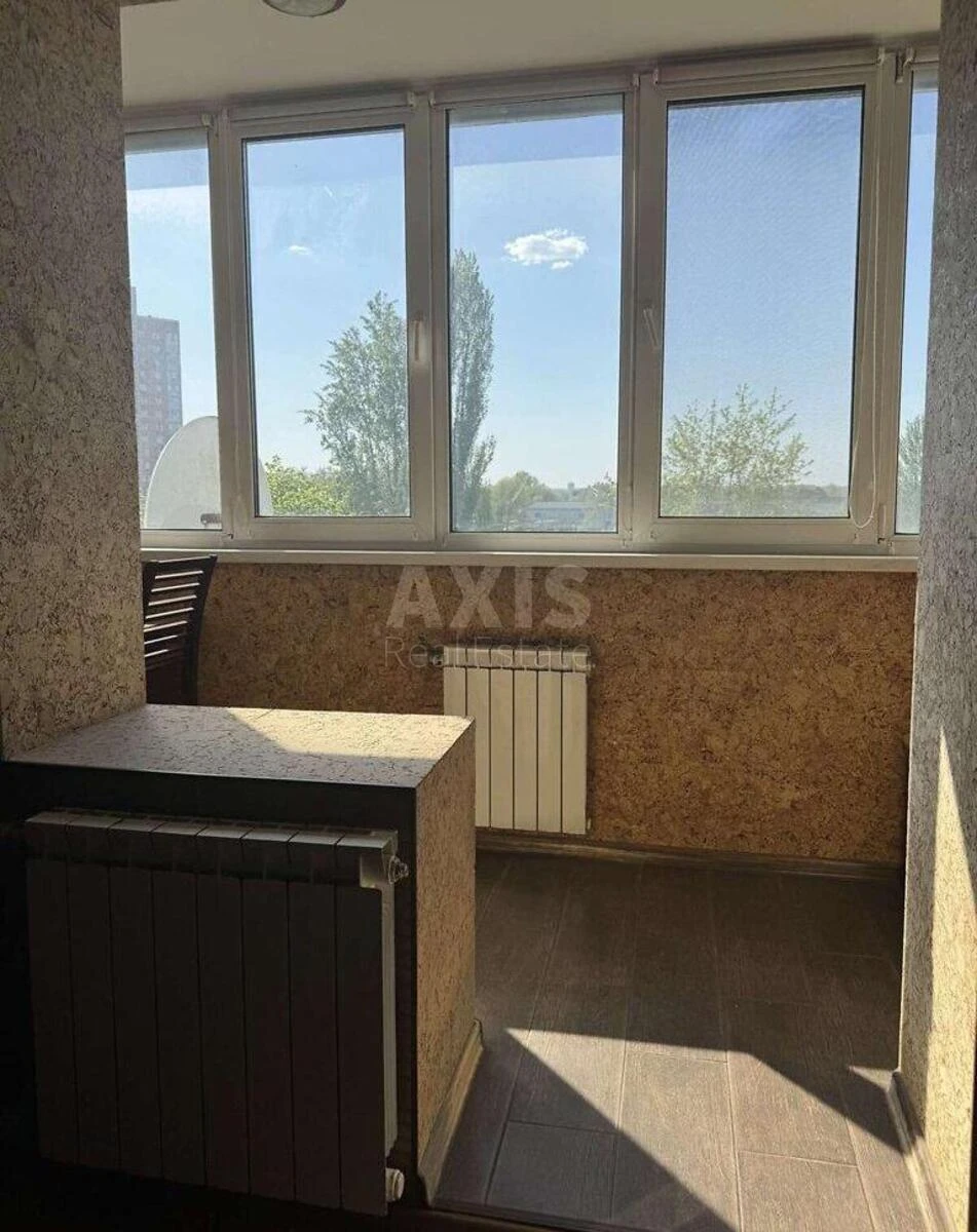 4k apartment vul. Kashtanova 106912314