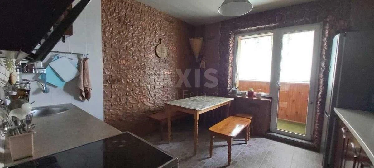 2к квартира ул. Руденко Ларисы 21642711