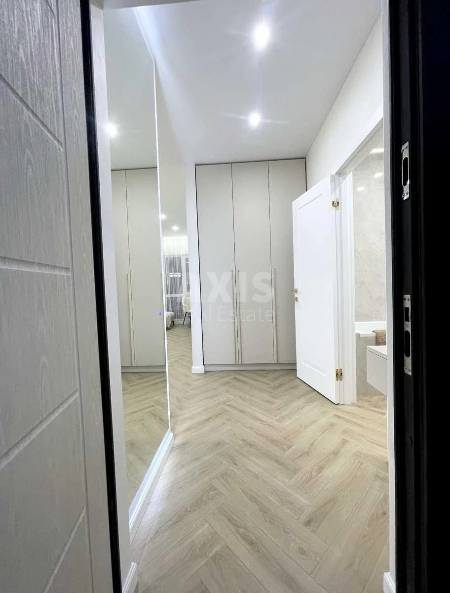 1к квартира ул. Михаила Максимовича 28Е705915