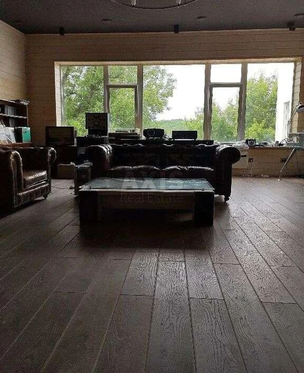 Дoм ул. Кучмин Яр, 630м2, город Киев300081