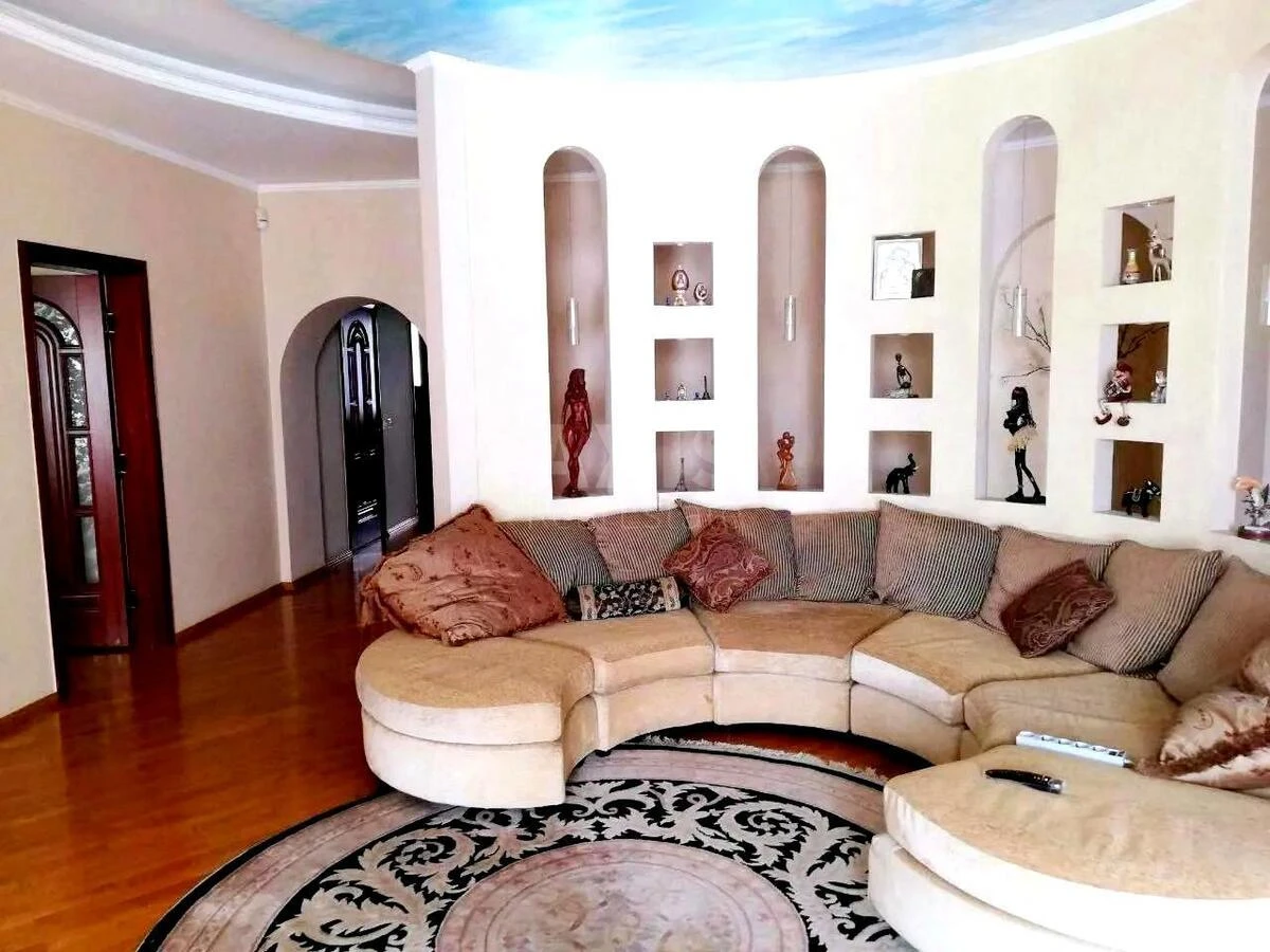 4k apartment vul. Volos'ka 27/51676980