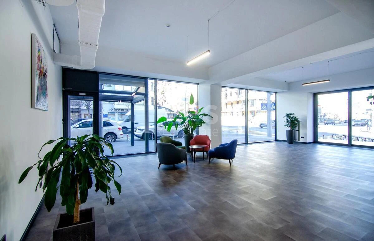 Trade object vul. Saksagans'kogo 53/80, 235m2678770