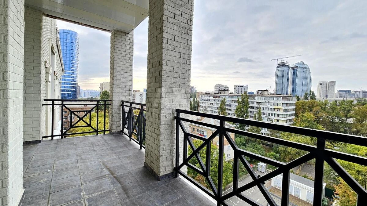 Office bul. Mykoly Mikhnovskoho 19, 900m2679033