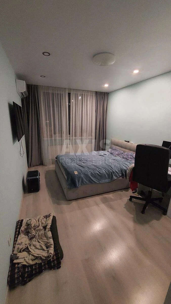 1k apartment pr-t Yevropeyskoho Soyuzu 43696002
