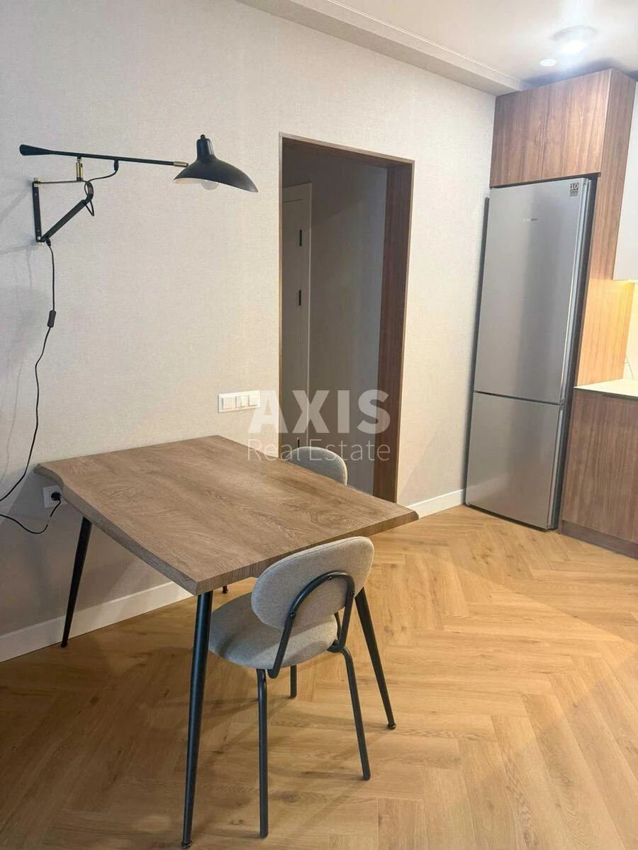 2к квартира ул. Михаила Максимовича 24597440