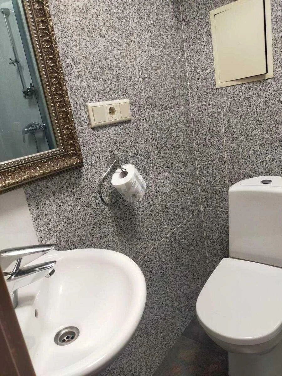 Office bul. Mykoly Mikhnovskoho 10, 144m2621036