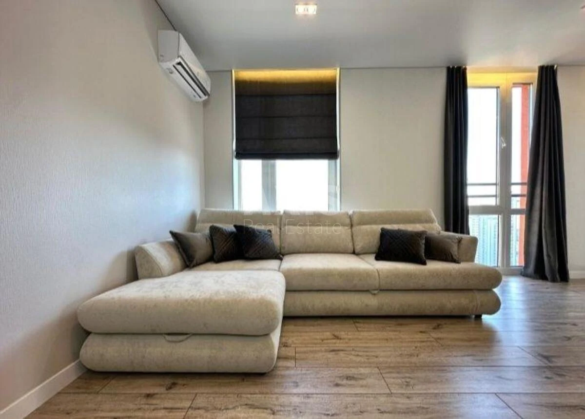 2k apartment nab. Dniprovs'ka 18687341