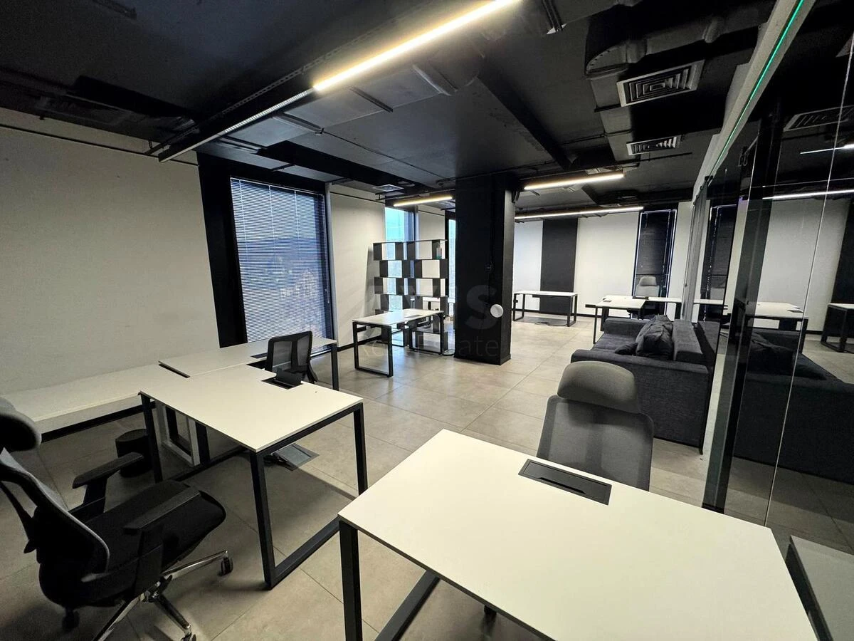 Office vul. Krasylivs'ka 9, 417m2668743