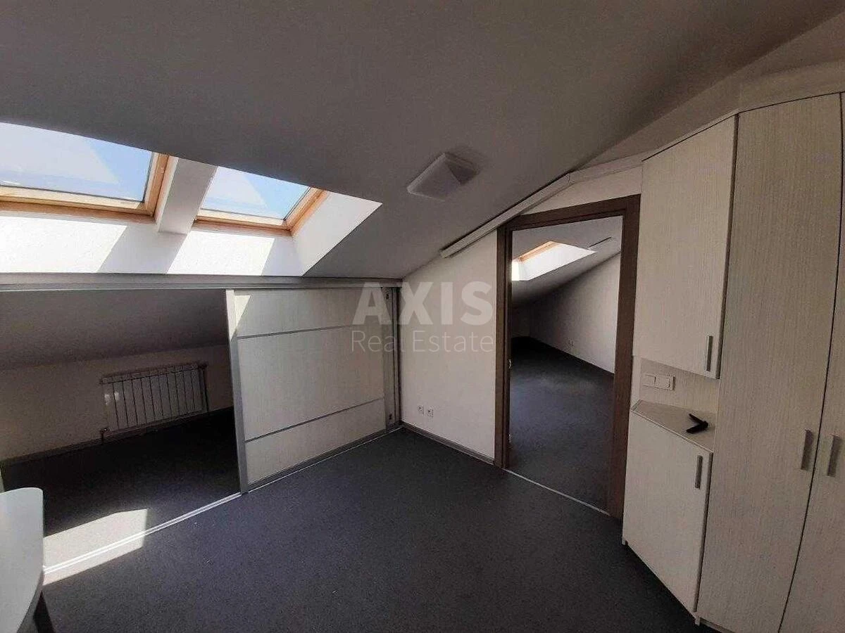 Office prov. Jaroslavs'kyj 7, 118m27159016