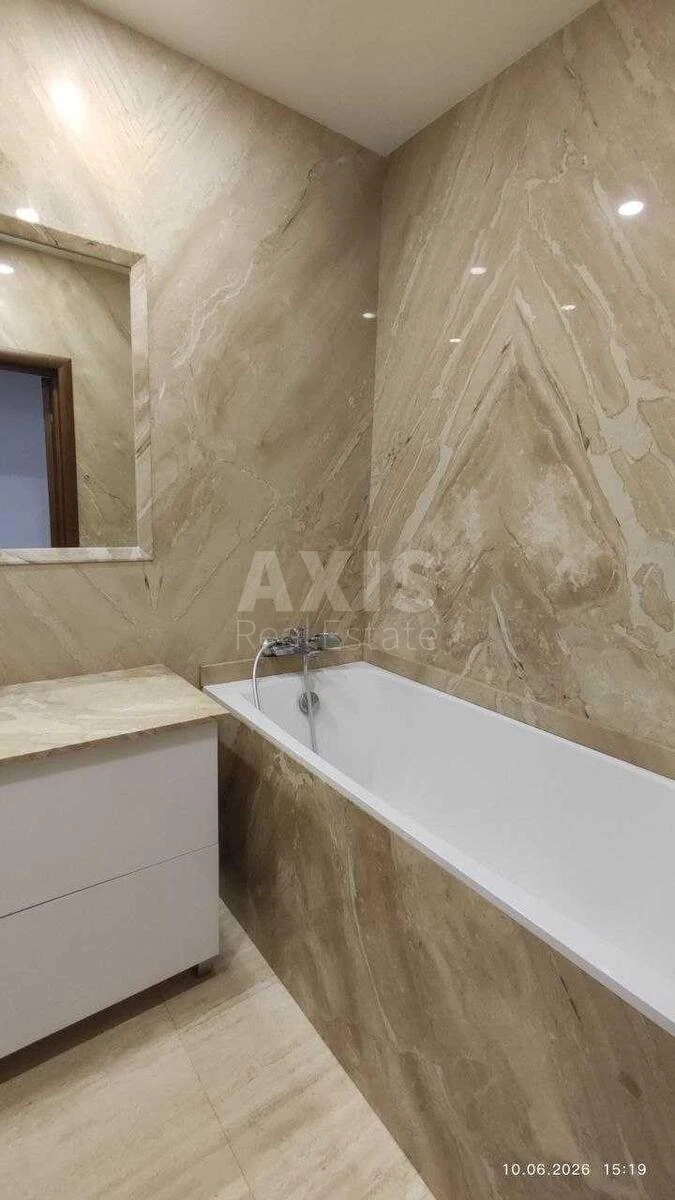 3k apartment vul. Regeneratorna 4, корп. 2690095