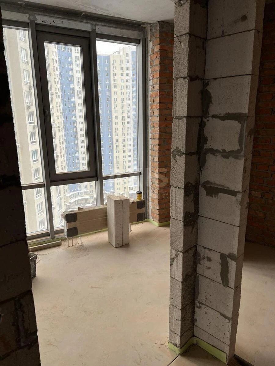 2к квартира ул. Заболотного Академика 1А7068820